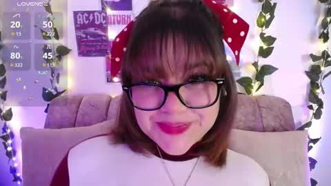 Snapshot of chaarlotte_1 chatting on 09.28.25 charlotte online show from 09.28.25