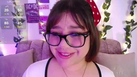 Snapshot of chaarlotte_1 chatting on 10.04.25 charlotte online show from 10.04.25