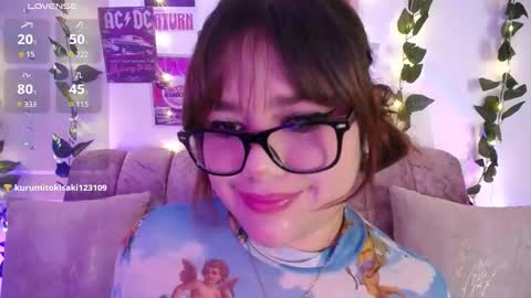 Snapshot of chaarlotte_1 chatting on 10.14.25 charlotte online show from 10.14.25