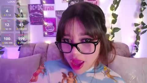 Snapshot of chaarlotte_1 chatting on 10.21.25 charlotte online show from 10.21.25