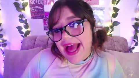 Snapshot of chaarlotte_1 chatting on 10.25.25 charlotte online show from 10.25.25