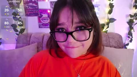 Snapshot of chaarlotte_1 chatting on 10.28.25 charlotte online show from 10.28.25