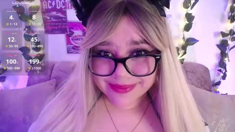 Snapshot of chaarlotte_1 chatting on 11.07.25 charlotte online show from 11.07.25