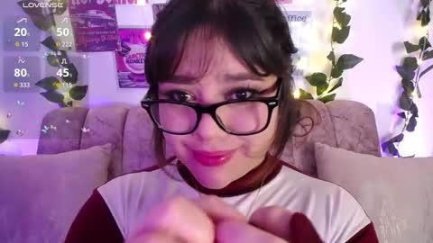 Snapshot of chaarlotte_1 chatting on 11.25.25 charlotte online show from 11.25.25