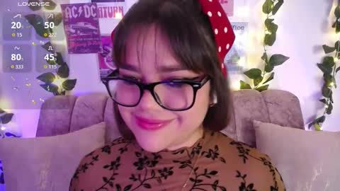 Snapshot of chaarlotte_1 chatting on 11.28.25 charlotte online show from 11.28.25