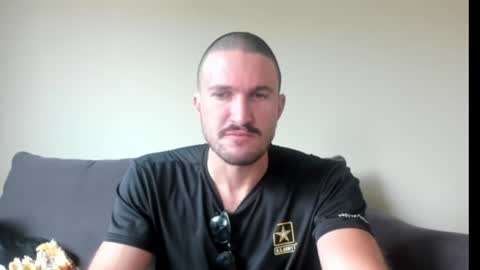 Snapshot of chadpowerz chatting on 06.23.26 Lydong online show from 06.23.26