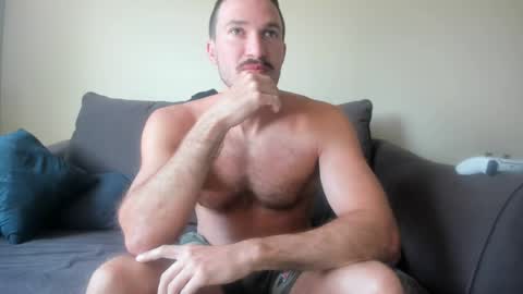 Snapshot of chadpowerz chatting on 07.08.26 Lydong online show from 07.08.26