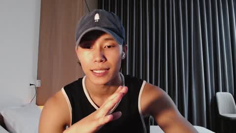 Snapshot of chan_pak chatting on 12.09.24 chan_pak online show from 12.09.24