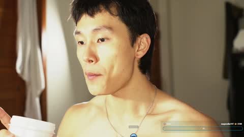 Snapshot of chan_pak chatting on 02.05.25 chan_pak online show from 02.05.25