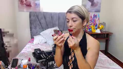 Snapshot of chanel_joliee chatting on 10.03.25 chanel online show from 10.03.25