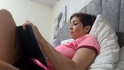 Snapshot of chanel_joliee chatting on 10.27.25 chanel online show from 10.27.25