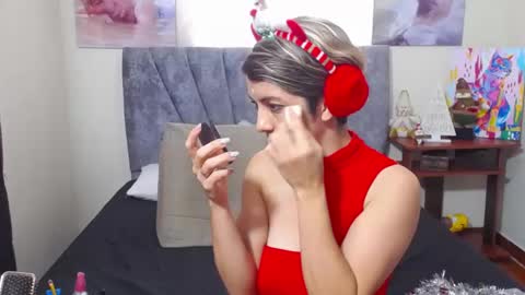 Snapshot of chanel_joliee chatting on 12.04.25 chanel online show from 12.04.25