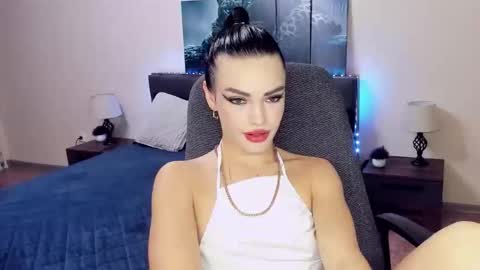 Snapshot of chaneljem chatting on 11.06.25 chaneljem online show from 11.06.25