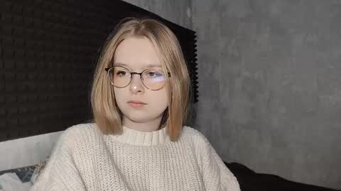 Lia online show from 02.24.26