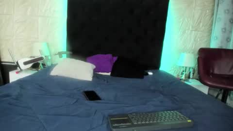 Snapshot of chanellejohnson_ chatting on 12.01.25 chanellejohnson_ online show from 12.01.25