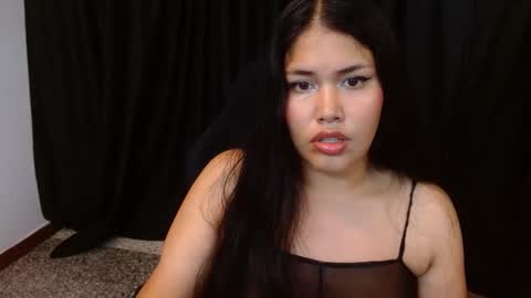 Snapshot of channel_mills chatting on 12.01.25 C H A N N E L online show from 12.01.25