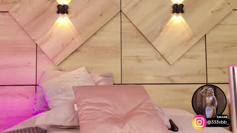 Snapshot of channelcrawford chatting on 02.20.26 ChannelCrawford online show from 02.20.26