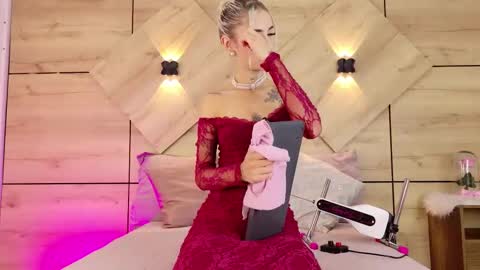 Snapshot of channelcrawford chatting on 02.24.26 ChannelCrawford online show from 02.24.26