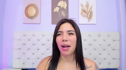 Snapshot of channeljonson chatting on 01.10.25 Channel online show from 01.10.25