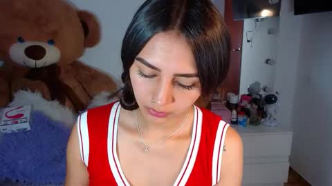 Isabella online show from 01.21.25