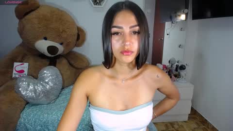 Isabella online show from 02.26.25