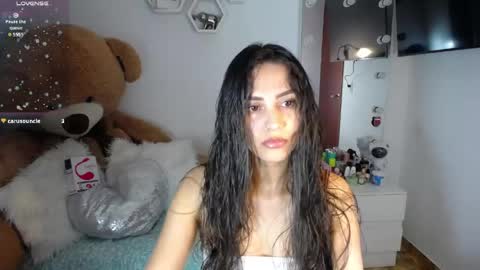 Isabella online show from 04.23.26