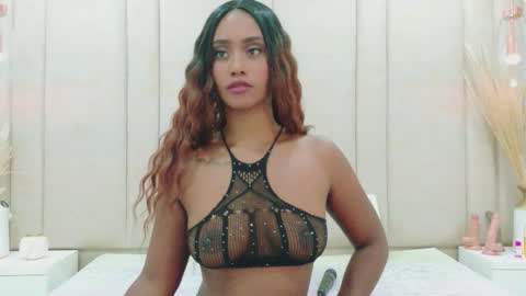 Snapshot of chantalblair chatting on 12.03.25 Chantal Blair online show from 12.03.25