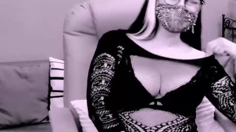 The Queen online show from 11.08.25