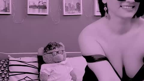 The Queen online show from 02.08.26