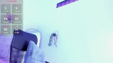 Snapshot of chantelle_0 chatting on 11.13.25 Chanelle online show from 11.13.25