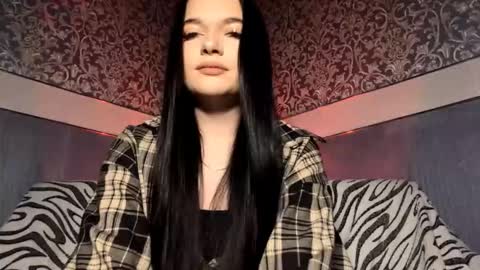 Snapshot of chantellemervin chatting on 11.04.25 Kira online show from 11.04.25