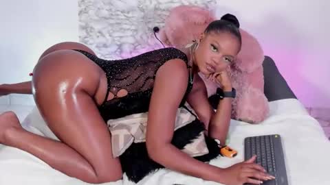 charis_hill online show from 05.06.26