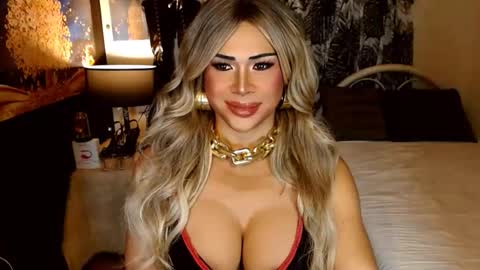 Snapshot of charismatic_apple chatting on 03.14.26 charismatic_apple online show from 03.14.26