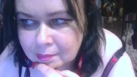 Snapshot of charleekendall chatting on 11.01.25 CharleeKendall online show from 11.01.25