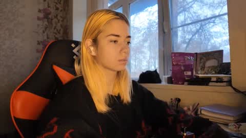 Snapshot of charleneschonert chatting on 11.27.25 Nancy online show from 11.27.25