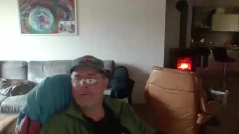 Snapshot of charles6064 chatting on 02.11.25 charles6064 online show from 02.11.25