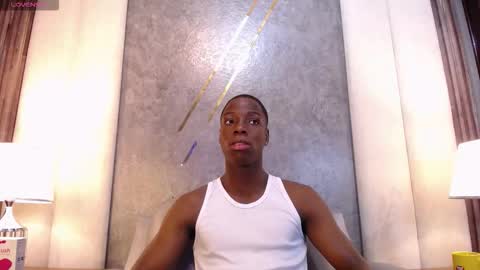 Snapshot of charlesbrown_ chatting on 10.06.25 charlesbrown_ online show from 10.06.25