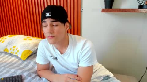 Snapshot of charley_morgan chatting on 02.05.25 charley_morgan online show from 02.05.25