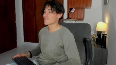 Snapshot of charley_morgan chatting on 02.08.25 charley_morgan online show from 02.08.25