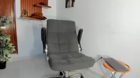 Snapshot of charley_morgan chatting on 03.08.25 charley_morgan online show from 03.08.25