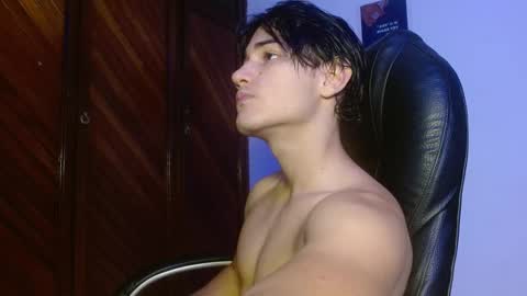 Snapshot of charley_morgan chatting on 10.11.25 charley_morgan online show from 10.11.25