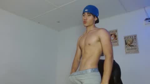 Snapshot of charley_morgan chatting on 10.21.25 charley_morgan online show from 10.21.25