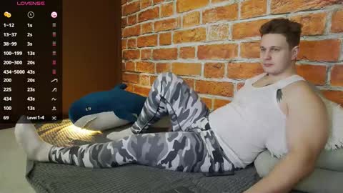 Snapshot of charlie_smiley chatting on 12.14.25 Charlie Smiley online show from 12.14.25