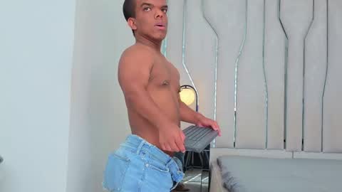 charlie_walkerr online show from 04.20.26