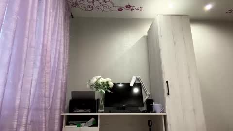 Freya online show from 12.22.25