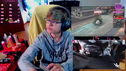 Snapshot of charlietaylorr__ chatting on 12.16.24 Charlie online show from 12.16.24