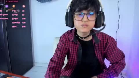 Charlie online show from 05.04.26