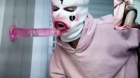 Charlie Throat online show from 02.26.26