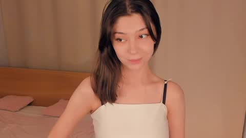 Yumi online show from 04.19.26