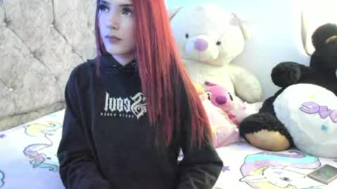 charllotte__hall_ online show from 05.03.26